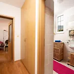 Cozy Bosnjak, Sea View With Terrace Opatija דירה *