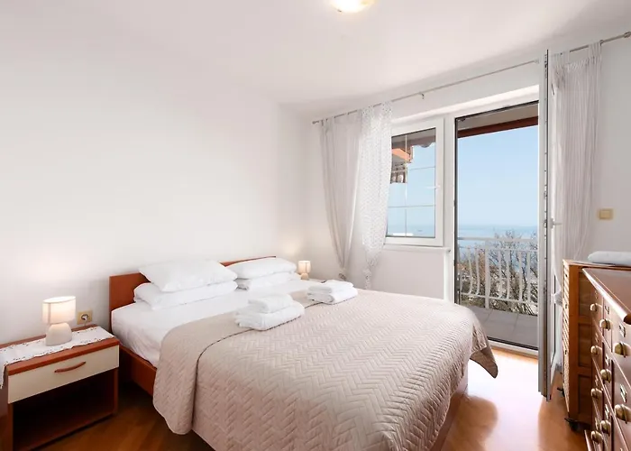 Apartament Cozy Bosnjak, Sea View With Terrace Near Opatija