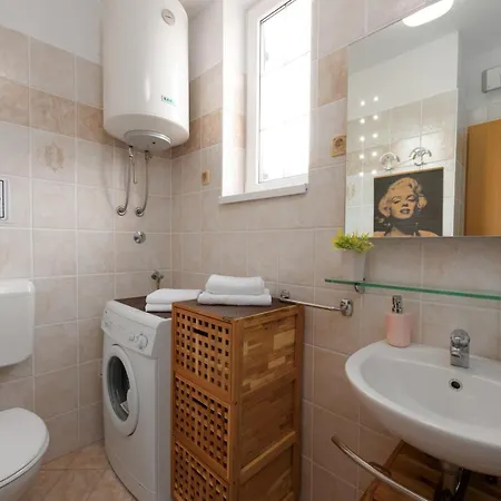 Cozy Apartment Bosnjak, Sea View With Terrace Near Opatija * Ičići