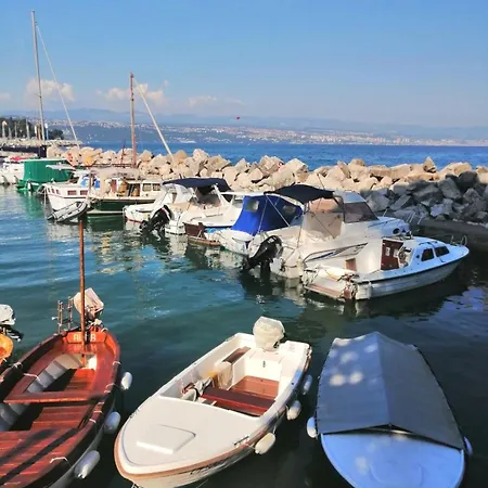 Cozy Apartment Bosnjak, Sea View With Terrace Near Opatija *