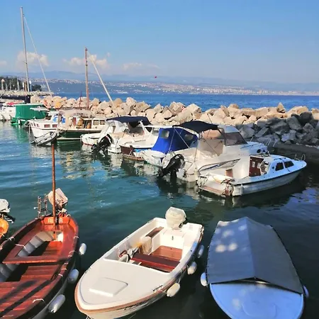 Cozy Bosnjak Near Opatija, With Sea View Terrace, Air Condition, Free Private Parking *