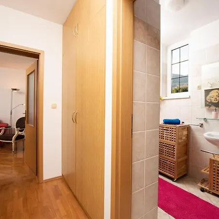 Cozy Bosnjak Near Opatija, With Sea View Terrace, Air Condition, Free Private Parking Apartment *