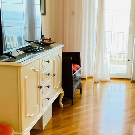 Cozy Bosnjak Near Opatija, With Sea View Terrace, Air Condition, Free Private Parking
