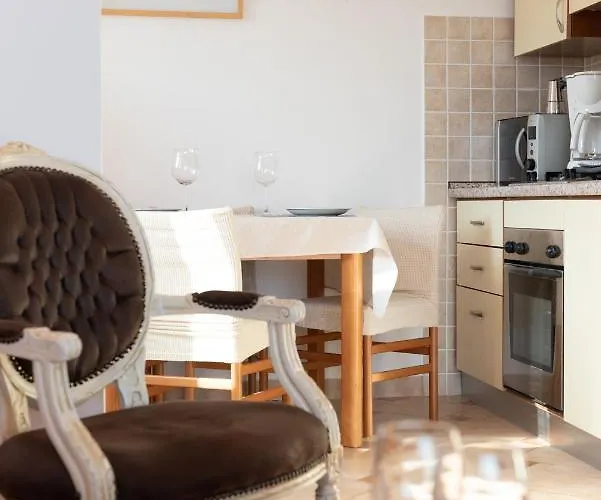 Cozy Bosnjak, Sea View With Terrace Near Opatija *